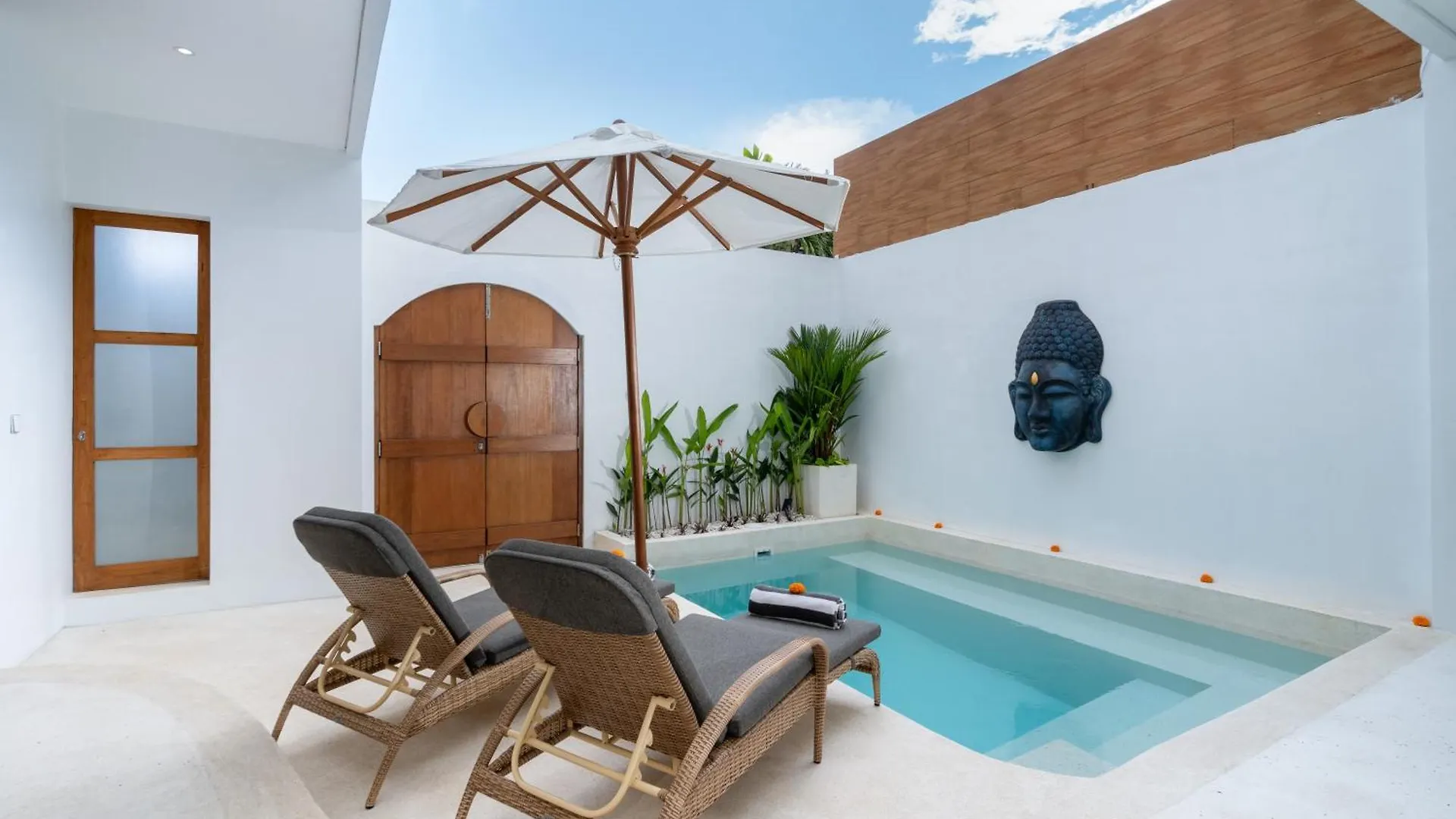Villa Mandara Double Six Legian